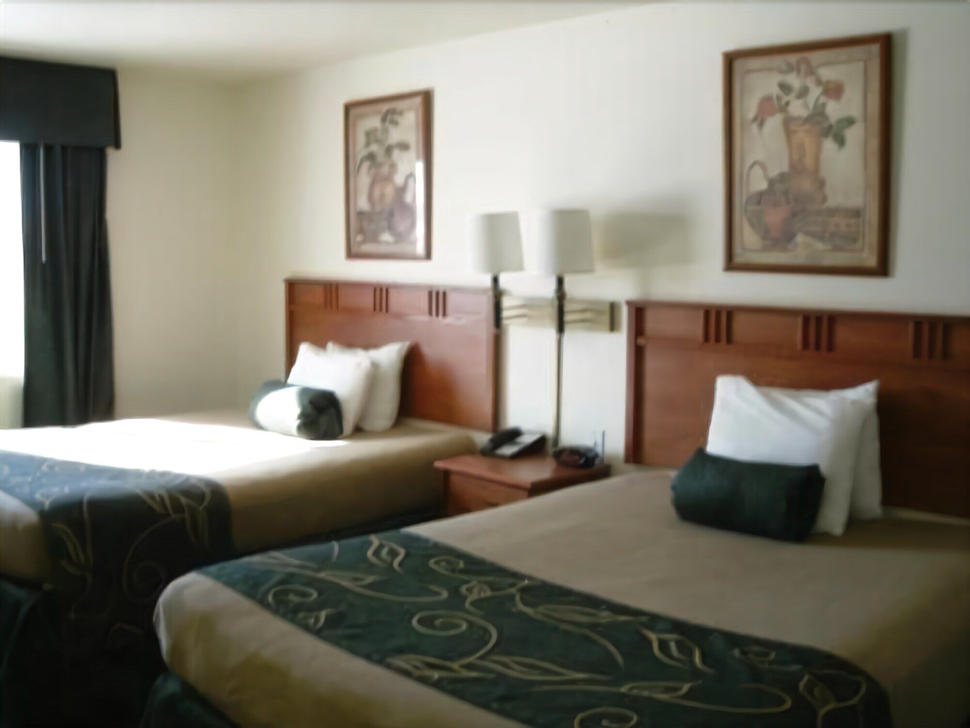 Travelodge By Wyndham Missouri Valley Room photo